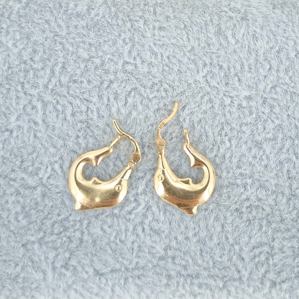 Small Dolphin 10Kt Gold 3D Puff Earrings with Hinge Close Stampato ESE04